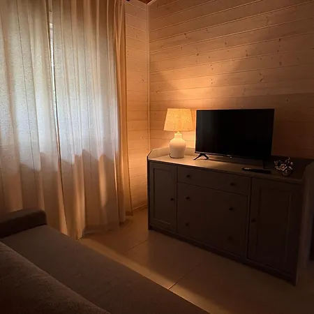 بيت للعطل Letniskowy Pod Debem Nad Jeziorem Miedwie,